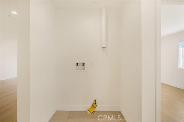 8144 Louise Avenue, Northridge CA: https://media.crmls.org/medias/7954065c-5ec3-4377-8cbe-0c395d08c677.jpg