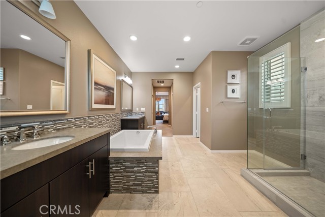3942 Alexander Ave, Ontario CA: https://media.crmls.org/medias/7955b098-2a66-42a2-826c-a3b4b156a0d5.jpg