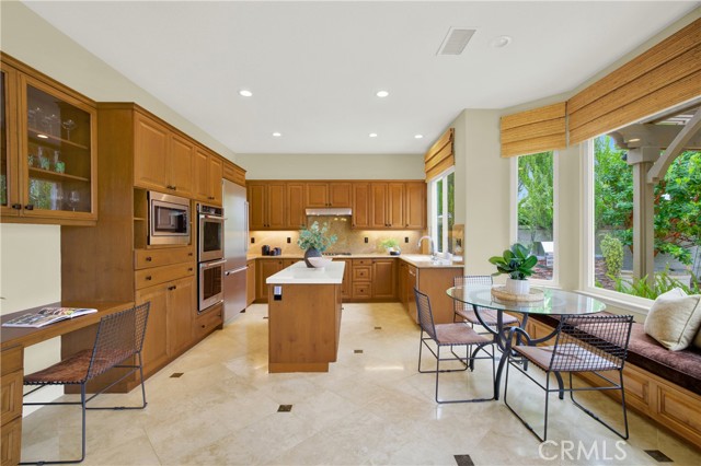 Detail Gallery Image 11 of 31 For 11 Constellation Way, Coto de Caza,  CA 92679 - 3 Beds | 2 Baths