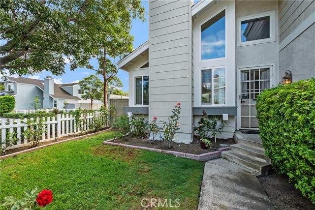 Detail Gallery Image 3 of 52 For 39 Wintermist, Irvine,  CA 92614 - 3 Beds | 2/1 Baths