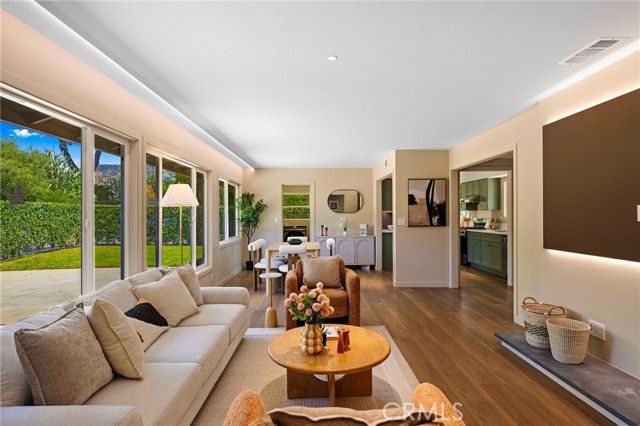 Detail Gallery Image 19 of 32 For 883 E Leadora, Glendora,  CA 91741 - 3 Beds | 3/1 Baths