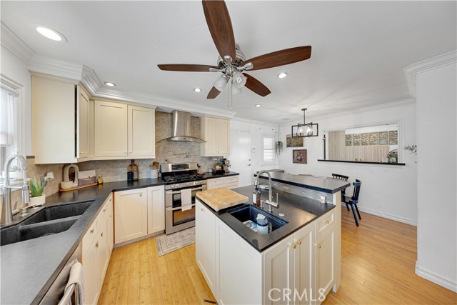 17971 Theodora Drive, Tustin CA: https://media.crmls.org/medias/7956b065-89d6-47fc-ab48-5018f156a805.jpg
