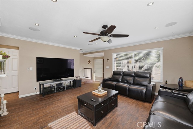 Detail Gallery Image 5 of 20 For 400 S Flower #99,  Orange,  CA 92868 - 2 Beds | 2/1 Baths