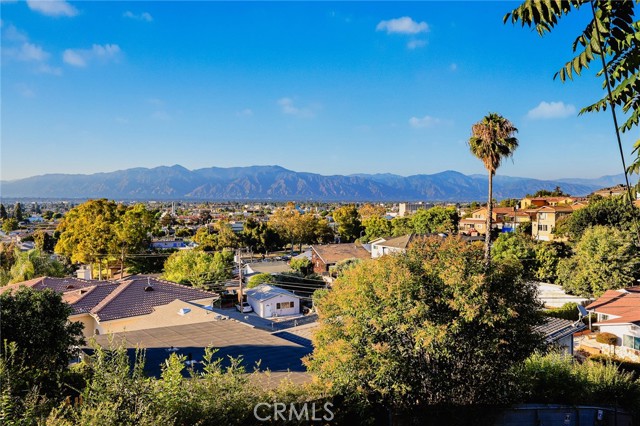 Detail Gallery Image 20 of 23 For 304 W Graves Ave, Monterey Park,  CA 91754 - 2 Beds | 1/1 Baths