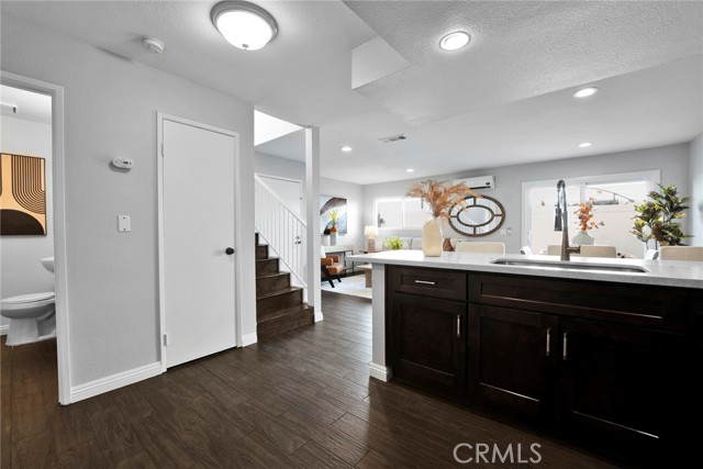 12951 Royal Palm Cir, Chino CA: https://media.crmls.org/medias/7957fb06-64e2-4b7a-87af-4a21549e6b9c.jpg