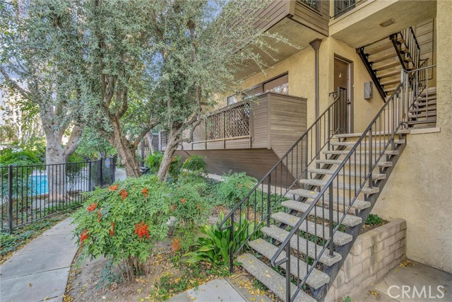 Front Image Thumbnail for CRSR26087908