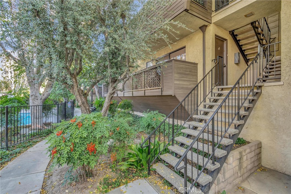 7304 Corbin Avenue #J