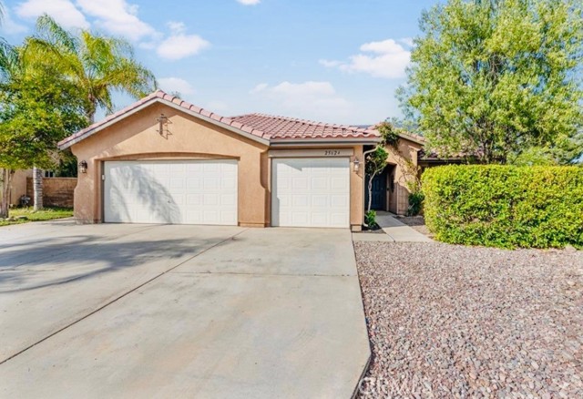 Detail Gallery Image 2 of 50 For 25624 Driftview Cir, Menifee,  CA 92584 - 4 Beds | 2 Baths