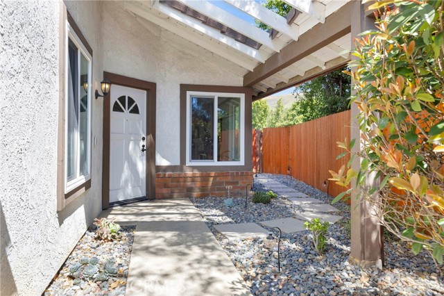 Detail Gallery Image 2 of 48 For 3675 Cypress Ln, Yorba Linda,  CA 92886 - 3 Beds | 3 Baths