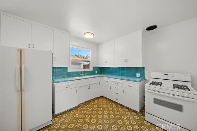 509 E Camile Street, Santa Ana CA: https://media.crmls.org/medias/79594939-19a8-4aef-9f58-cfc98d3cf0e1.jpg