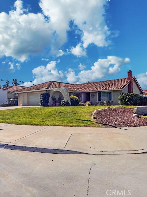 2750 Adelaide Court