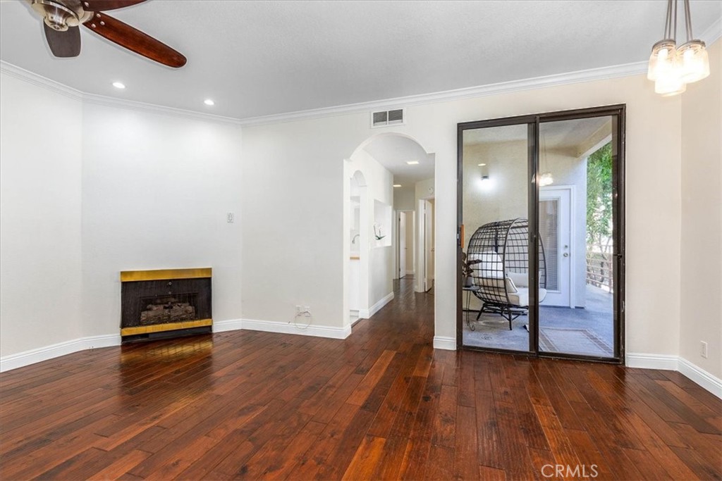 3913 N Virginia Road #108