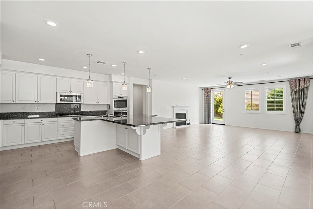 MLS #WS25243385 image #11