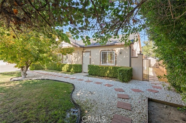 Detail Gallery Image 26 of 31 For 22639 Calvert St #F,  Woodland Hills,  CA 91367 - 1 Beds | 1 Baths