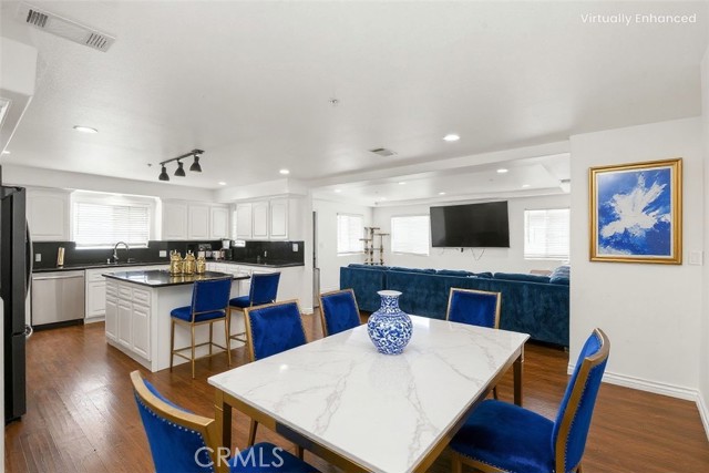 Detail Gallery Image 8 of 33 For 9261 Cedar, Bellflower,  CA 90706 - 5 Beds | 3 Baths