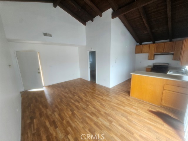 219 Oswego Avenue, Huntington Beach CA: https://media.crmls.org/medias/79604a7d-b851-43c9-98ed-994a7c1618c8.jpg