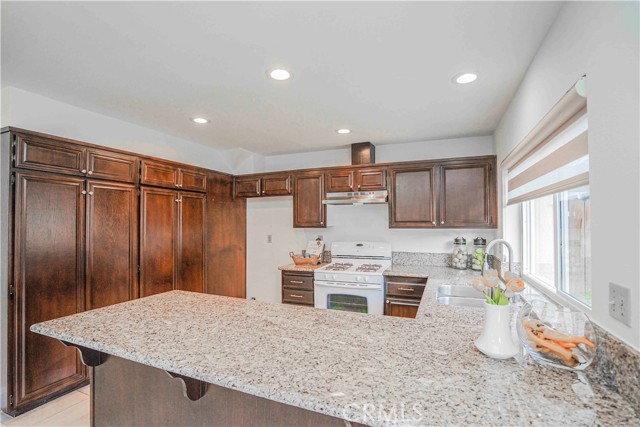 Detail Gallery Image 15 of 45 For 17721 Norwalk #11,  Artesia,  CA 90701 - 3 Beds | 2/1 Baths