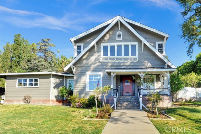 Detail Gallery Image 4 of 33 For 245 W Scenic Dr, Monrovia,  CA 91016 - 3 Beds | 3 Baths