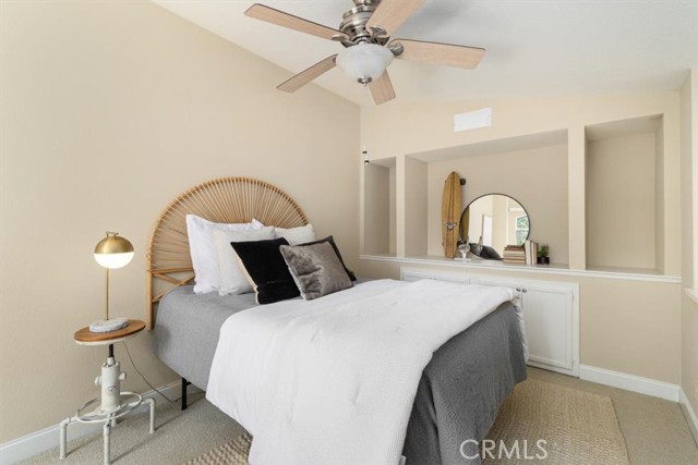 19431 Rue De Valore, Lake Forest CA: https://media.crmls.org/medias/79616dcb-858b-4394-9ded-1c77f68d0dcf.jpg