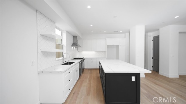 2421 Voorhees Avenue, Redondo Beach, California 90278, 4 Bedrooms Bedrooms, ,4 BathroomsBathrooms,Residential,Sold,Voorhees,PV21128390
