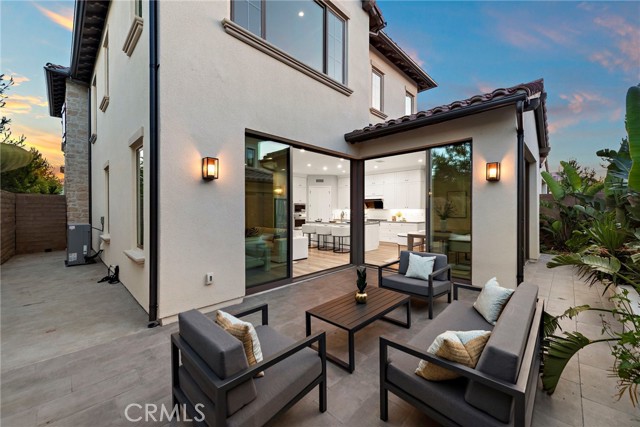 Detail Gallery Image 37 of 45 For 101 Artista, Irvine,  CA 92602 - 4 Beds | 4 Baths