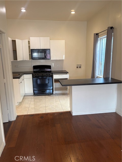 Detail Gallery Image 5 of 13 For 223 E Eagle, Long Beach,  CA 90806 - – Beds | – Baths