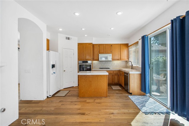 Image 9 of 33 For 30800 Branford Drive