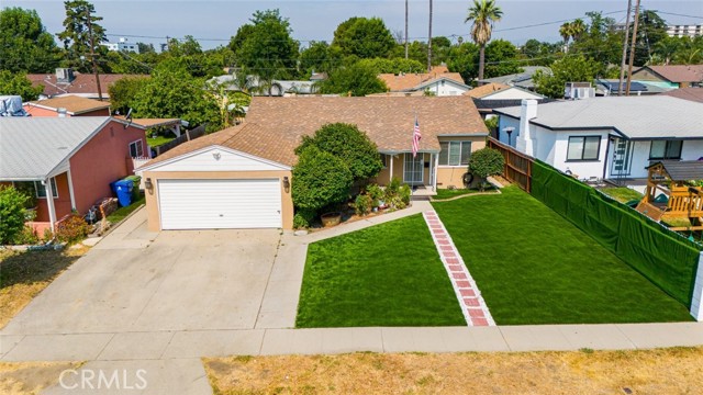 Detail Gallery Image 1 of 1 For 8855 Sylmar Ave, Panorama City,  CA 91402 - 4 Beds | 2 Baths