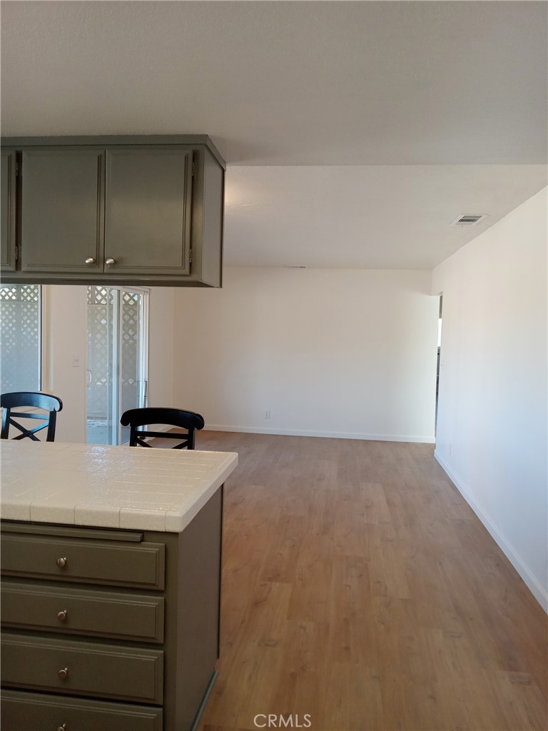 MLS #SW25270057 image #5