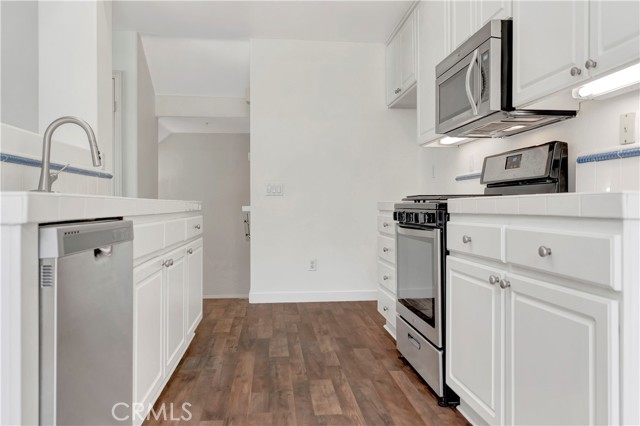 2871 Player Lane, Tustin CA: https://media.crmls.org/medias/796802e7-57a6-48a8-abc2-6f161363f8d8.jpg