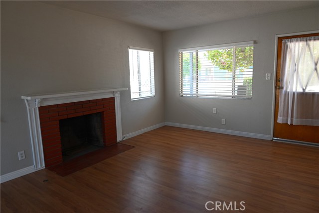4941 S ANNISTON Avenue, Baldwin Park CA: https://media.crmls.org/medias/7968410d-583f-4b70-8aa4-bbf0b5f24fa2.jpg