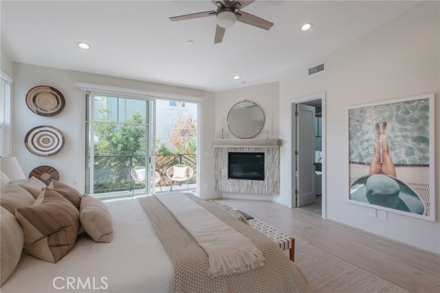 223 Irena Avenue, Redondo Beach, California 90277, 4 Bedrooms Bedrooms, ,4 BathroomsBathrooms,Residential,For Sale,Irena,SB25254754