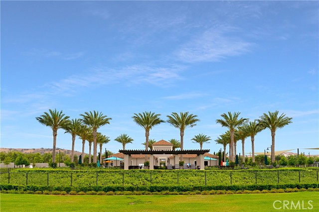 208 Canterbury, Irvine CA: https://media.crmls.org/medias/7968dfef-2963-4370-a146-80fa4e79a7b6.jpg