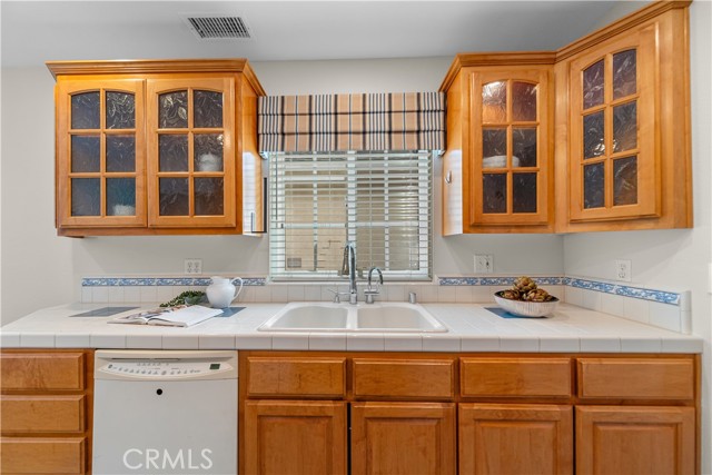 Detail Gallery Image 14 of 50 For 1518 Ocean Ave, Seal Beach,  CA 90740 - 3 Beds | 2 Baths