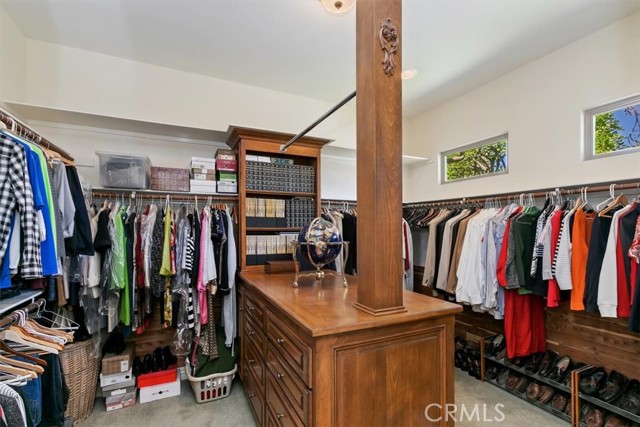 Image 38 of 75 For 6756 Hawarden Drive