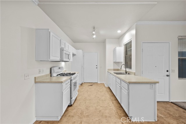 Detail Gallery Image 13 of 37 For 20000 Plum Canyon #1316,  Saugus,  CA 91350 - 2 Beds | 2 Baths