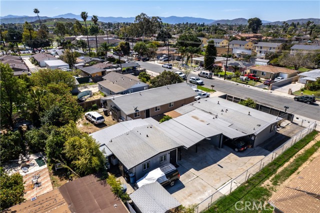 5787 Warren Street, Riverside CA: https://media.crmls.org/medias/7969e6e9-a2a8-466a-9413-1ccf11a71052.jpg