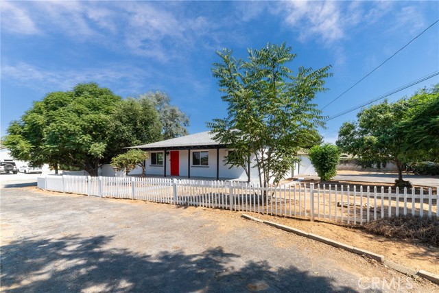 356 Avenue L, Calimesa, California 92320, 2 Bedrooms Bedrooms, ,1 BathroomBathrooms,Single Family Residence,For Sale,Avenue L,IV24143160