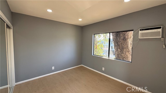 Detail Gallery Image 6 of 13 For 9054 Willis Ave #21 #21,  Panorama City,  CA 91402 - 2 Beds | 2 Baths