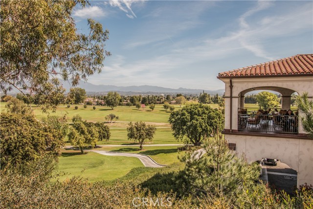 5472 Paseo Del Lago E, Laguna Woods CA: https://media.crmls.org/medias/796a9045-5d2c-46f0-99f1-72932d473971.jpg
