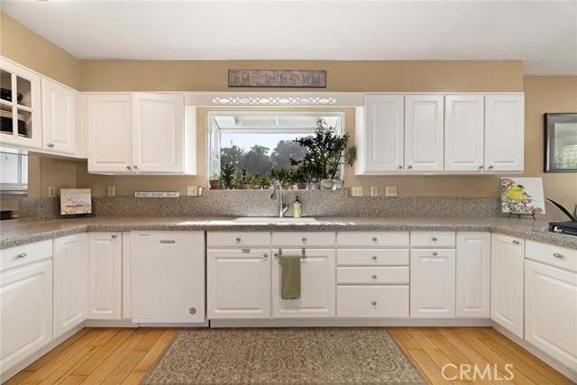 Image 11 of 46 For 7652 Cutting Avenue