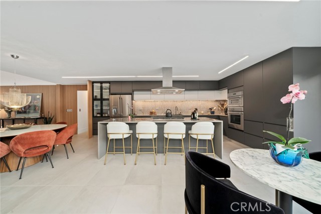 Detail Gallery Image 11 of 42 For 985 Begonia Ave, Costa Mesa,  CA 92626 - 3 Beds | 3 Baths