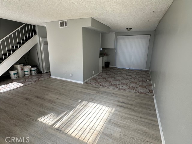 Detail Gallery Image 4 of 20 For 349 N Eucalyptus Ave, Rialto,  CA 92376 - 4 Beds | 2/1 Baths
