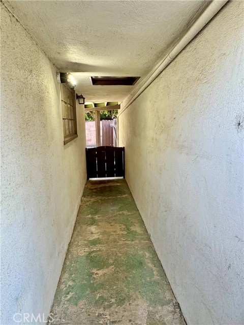 422 E Hermosa Street, Santa Maria CA: https://media.crmls.org/medias/796c3c12-ed0f-4aa6-b876-a7d0e3c4aab6.jpg