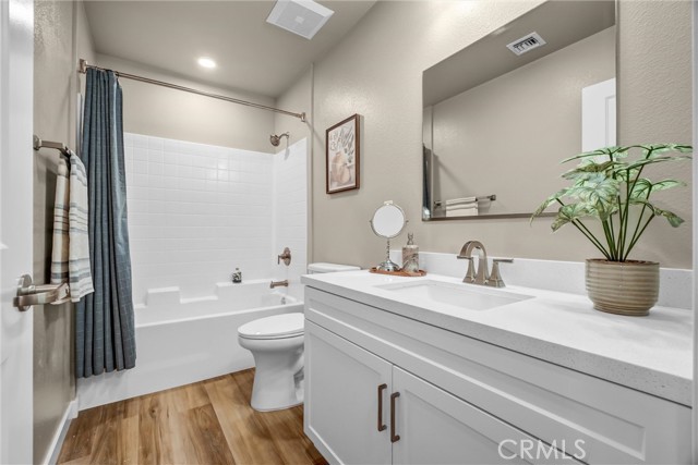 200 East 14th Street, 8 photo 11