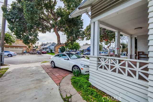 Detail Gallery Image 4 of 39 For 1265 W 35th St a,  Los Angeles,  CA 90007 - 1 Beds | 0 Baths