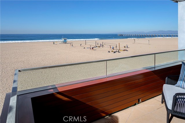 Detail Gallery Image 17 of 45 For 732 the Strand, Hermosa Beach,  CA 90254 - 3 Beds | 3/1 Baths