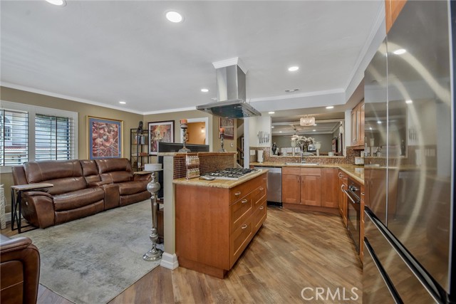 3548 Mission Mesa Way, San Diego, California 92120, 2 Bedrooms Bedrooms, ,3 BathroomsBathrooms,Residential,For Sale,Mission Mesa Way,RS24127529