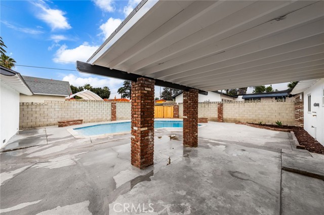 1905 Davis Street, Corona CA: https://media.crmls.org/medias/796eea3a-3d32-42af-8e6c-baf6d7d96dc8.jpg