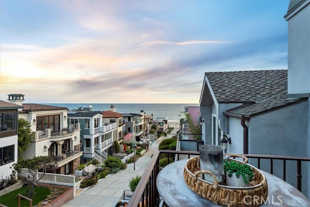 Detail Gallery Image 63 of 66 For 215 19th St, Manhattan Beach,  CA 90266 - 4 Beds | 5 Baths